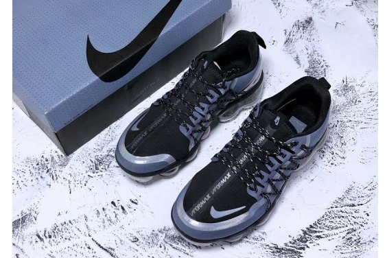 AQ8810-400 UTILITY VAPORMAX RUN BLUE DUSK AIR 0329